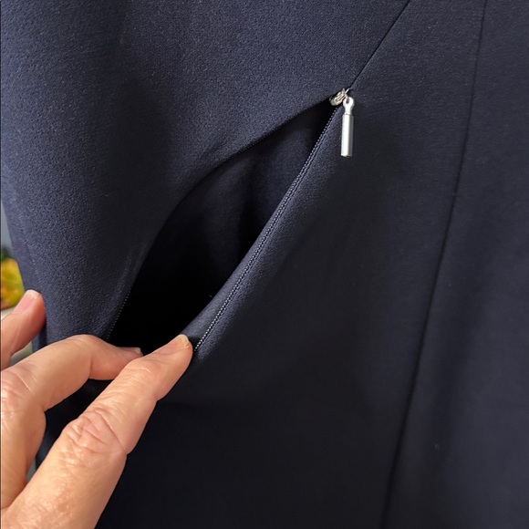 Zara Woman’s  Blue Navy Romper With Front Pockets Zipper Closure V-Neck Size: S - Picture 3 of 5